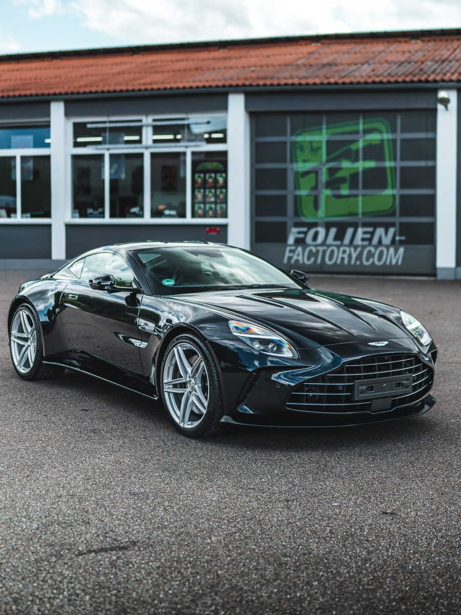 Aston Martin Vantage
